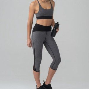 Lululemon Train Times Crop in Heathered Black/Black Size 6